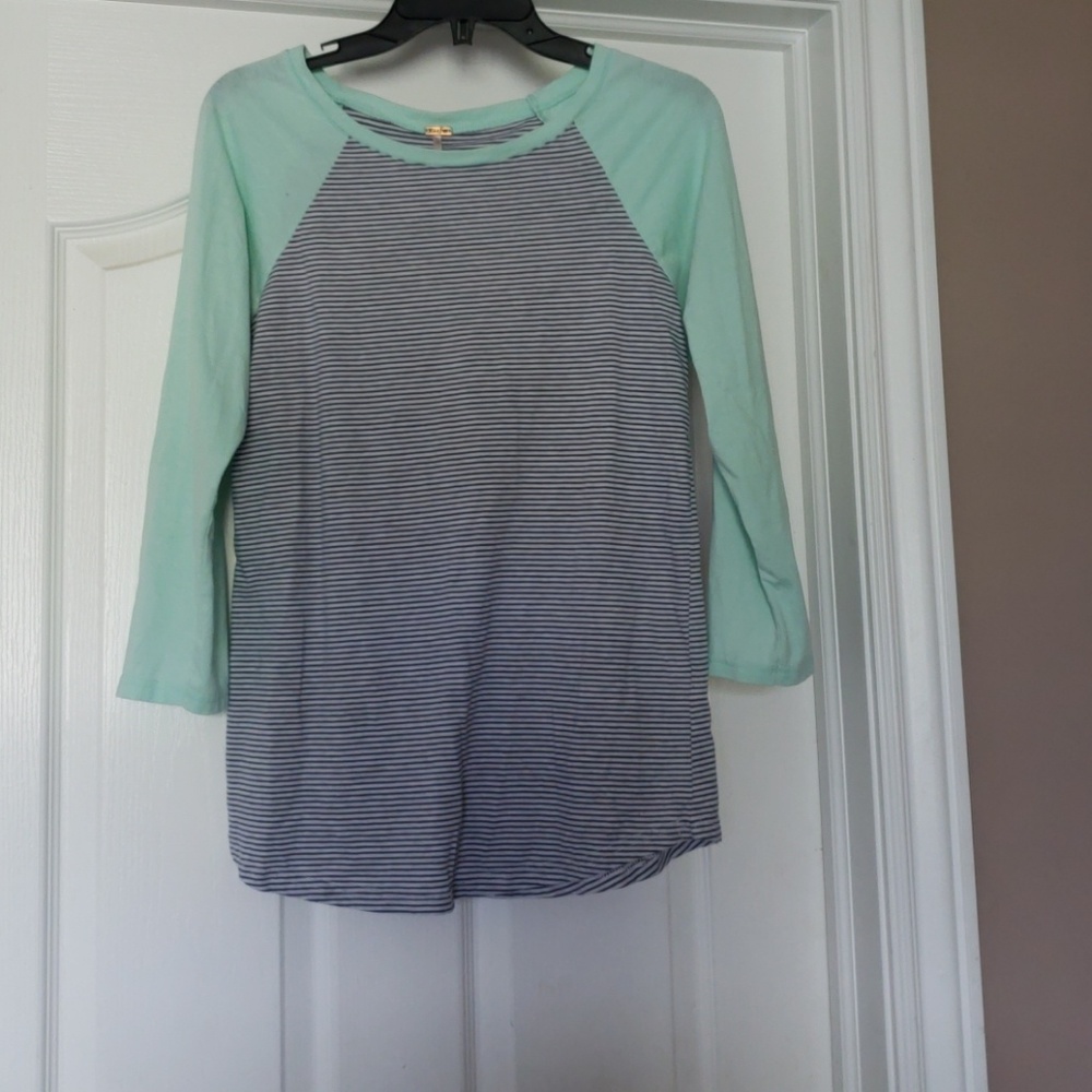 Baseball tee